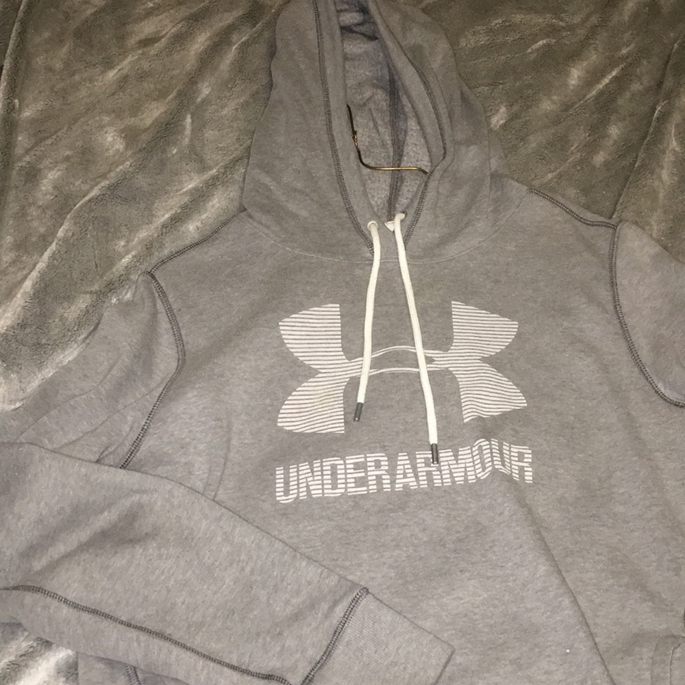 Under Armour sweatshirt